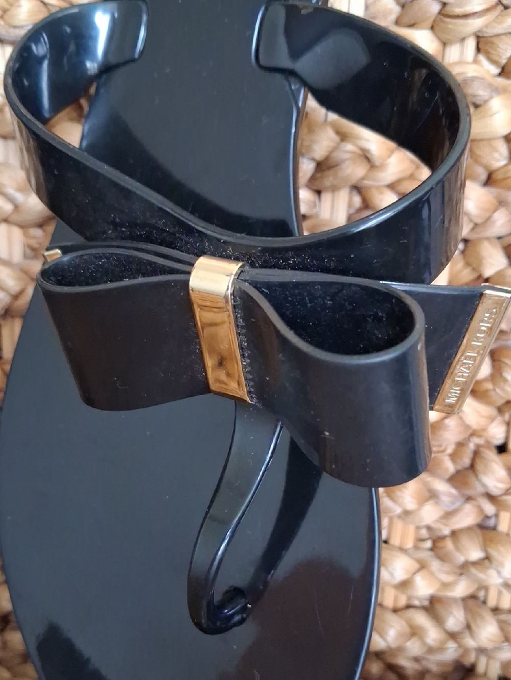 MICHAEL Michael Kors Kayden Bow Jelly Thong Sandals ** Size 9 - Picture 5 of 8